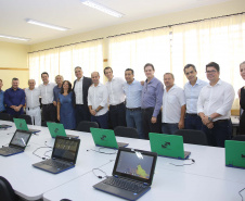 Cerca de 1.100 estudantes do Ensino Fundamental e Ensino Médio, de Sarandi, Noroeste do Paraná, são beneficiados com a nova estrutura da Escola Estadual Vereador Luiz Zanchim, inaugurada nesta sexta-feira (14), pelo governador Carlos Massa Ratinho Junior.  -  Sarandi, 14/02/2020  -  Foto: Jaelson Lucas/AEN