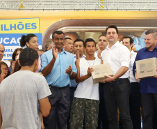 Cerca de 1.100 estudantes do Ensino Fundamental e Ensino Médio, de Sarandi, Noroeste do Paraná, são beneficiados com a nova estrutura da Escola Estadual Vereador Luiz Zanchim, inaugurada nesta sexta-feira (14), pelo governador Carlos Massa Ratinho Junior.  -  Sarandi, 14/02/2020  -  Foto: Jaelson Lucas/AEN