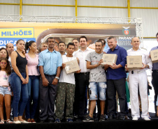 Cerca de 1.100 estudantes do Ensino Fundamental e Ensino Médio, de Sarandi, Noroeste do Paraná, são beneficiados com a nova estrutura da Escola Estadual Vereador Luiz Zanchim, inaugurada nesta sexta-feira (14), pelo governador Carlos Massa Ratinho Junior.  -  Sarandi, 14/02/2020  -  Foto: Jaelson Lucas/AEN