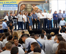 Cerca de 1.100 estudantes do Ensino Fundamental e Ensino Médio, de Sarandi, Noroeste do Paraná, são beneficiados com a nova estrutura da Escola Estadual Vereador Luiz Zanchim, inaugurada nesta sexta-feira (14), pelo governador Carlos Massa Ratinho Junior.  -  Sarandi, 14/02/2020  -  Foto: Jaelson Lucas/AEN