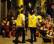 A Força-Tarefa Infância Segura da Secretaria de Justiça, Família e Trabalho iniciou na noite desta sexta-feira (14) a Operação Integrada de Carnaval no litoral, com a participação da Polícia Militar, Corpo de Bombeiros, Polícia Civil, Polícia Científica e Conselho Tutelar e foco na prevenção de crimes e violências contra crianças e adolescentes e no combate à exploração sexual infantil.  - 14/02/2020  -  Foto: Divulgação SEJUF