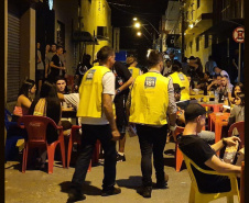 A Força-Tarefa Infância Segura da Secretaria de Justiça, Família e Trabalho iniciou na noite desta sexta-feira (14) a Operação Integrada de Carnaval no litoral, com a participação da Polícia Militar, Corpo de Bombeiros, Polícia Civil, Polícia Científica e Conselho Tutelar e foco na prevenção de crimes e violências contra crianças e adolescentes e no combate à exploração sexual infantil.  - 14/02/2020  -  Foto: Divulgação SEJUF