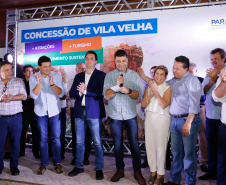 O governador Carlos Massa Ratinho Junior assinou nesta quarta-feira (19) o contrato de concessão de áreas do Parque Estadual Vila Velha, em Ponta Grossa, nos Campos Gerais, para a empresa Eco Parques do Brasil S/A. 