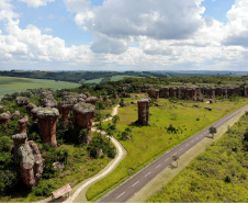 Parque Vila Velha, Furnas e lagoa dourada
Foto Gilson Abreu/Aen