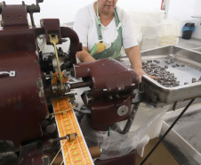 Fábrica de balas de banana, Bananina, em Antonina, litoral do Paraná.Antonina, 18-01-20.Foto: Arnaldo Alves / AEN.