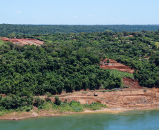 Obras de construção da Ponte da Integração Brasil e Paraguai, em Foz do Iguaçu.  -  Foz do Iguaçu, 28/02/2020  -  Foto: Rodrigo Félix Leal/AEN