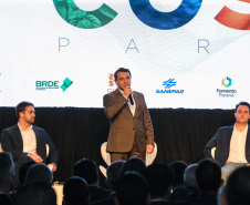 Goverandor Carlos Moisés do Estado Santa Catarina.  Governadores de sete estados participam neste sábado (29), em Foz do Iguaçu, do sexto encontro do Consórcio de Integração Sul e Sudeste (Cosud). O encontro acontece no Hotel Wish.   29/02/2020 -  Foto: Geraldo Bubniak/AEN