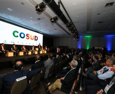 Governadores de sete estados participam neste sábado (29), em Foz do Iguaçu, do sexto encontro do Consórcio de Integração Sul e Sudeste (Cosud). O encontro acontece no Hotel Wish.   29/02/2020 -  Foto: Geraldo Bubniak/AEN