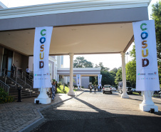 Governadores de sete estados participam neste sábado (29), em Foz do Iguaçu, do sexto encontro do Consórcio de Integração Sul e Sudeste (Cosud). O encontro acontece no Hotel Wish.   29/02/2020 -  Foto: Geraldo Bubniak/AEN