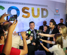 Governadores de sete estados participam neste sábado (29), em Foz do Iguaçu, do quinto encontro do Consórcio de Integração Sul e Sudeste (Cosud). O encontro acontece no Hotel Wish.   29/02/2020 -  Foto: Geraldo Bubniak/AEN