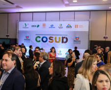 Governadores de sete estados participam neste sábado (29), em Foz do Iguaçu, do sexto encontro do Consórcio de Integração Sul e Sudeste (Cosud). O encontro acontece no Hotel Wish.   29/02/2020 -  Foto: Geraldo Bubniak/AEN