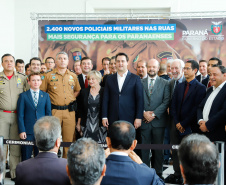O governador Carlos Massa Ratinho Junior formalizou nesta terça-feira (03) o início do concurso para contratação de 2.400 policiais e bombeiros militares. Em solenidade no Palácio Iguaçu, o governador firmou o contrato com a Fundação da Universidade Federal do Paraná (Funpar), que será a responsável pela organização do concurso.
