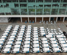 Entrega de Carros e Ambulâncias da SESAEstacionamento Palácio Iguaçu
Foto Gilson Abreu/ANPr