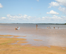 Ilhas, trilhas e praias cristalinas formam as belezas do Rio Paraná.Icaraíma - Foto: Ari Dias/AEN