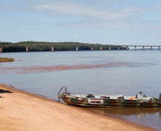 Ilhas, trilhas e praias cristalinas formam as belezas do Rio Paraná.Icaraíma - Foto: Ari Dias/AEN