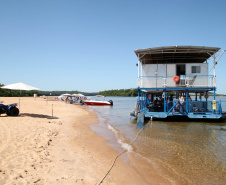 Ilhas, trilhas e praias cristalinas formam as belezas do Rio Paraná. Porto Rico - Foto: Ari Dias/AEN