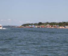 Ilhas, trilhas e praias cristalinas formam as belezas do Rio Paraná. Porto Rico - Foto: Ari Dias/AEN