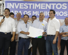 O governador Carlos Massa Ratinho Junior em reunião com prefeitos da AMSULPAR e visita as obras da ponte José Richa
Foto Gilson Abreu/Aen
