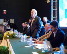 O vice-governador Darci Piana e o chefe da Casa Civil do Governo do Estado, Guto Silva, participaram na última quinta-feira (05) de uma audiência pública em São Mateus do Sul para ouvir as demandas e debater com lideranças locais alternativas de desenvolvimento para as regiões Sudeste e Centro-Sul do Paraná.Foto:AEN