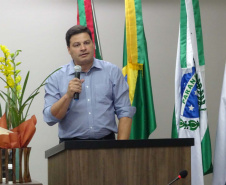 O projeto de pavimentação da rodovia PR-160, no trecho entre Imbaú e Reserva, foi apresentado para a população das duas cidades em audiências públicas nesta terça-feira (10), nas respectivas câmaras de vereadores. Os eventos foram promovidos pela Secretaria de Estado de Infraestrutura e Logística e o Departamento de Estrada