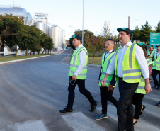 O Grupo Heineken confirmou novos investimentos no Paraná. Em cerimônia com o governador Carlos Massa Ratinho Junior, nesta quarta-feira (11), na unidade da indústria, em Ponta Grossa, a cervejaria anunciou que vai destinar R$ 865 milhões até 2021 para a ampliação da produção da planta, concentrada em rótulos como Heineken e Amstel. Serão 600 novos empregos entre diretos e indiretos.