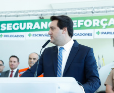 O governador Carlos Massa Ratinho Junior formaliza a convocação de aprovados do concurso de 2018 de escrivães da Polícia Civil do Paraná.