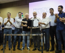 Francisco Beltrão, no Sudoeste do Estado, é a capital do Estado. O vice-governador Darci Piana assinou nesta sexta-feira (13) o decreto de transferência da capital administrativa do Paraná para o município e inaugurou a agenda de despachos e liberações do Poder Executivo com lideranças políticas e empresariais da região.