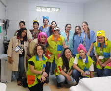 
O Paraná conquistou o primeiro lugar do Prêmio Pátria Voluntária, do Ministério da Cidadania. O Estado foi vencedor com os voluntários que atuaram no Complexo Hospitalar do Trabalhador e também na classificação geral da gincana. Foto:SESA