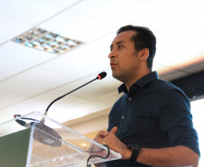 A Secretaria de Estado do Desenvolvimento Sustentável e do Turismo, em parceria com a Faep/Senar, promoveu nesta quinta e sexta-feira (12 e 13) mais uma rodada de eventos no Interior para apresentação do Programa Descomplica Rural e do ICMS Ecológico, nos municípios de Umuarama e Campo Mourão. Foto: Faep/SEDEST