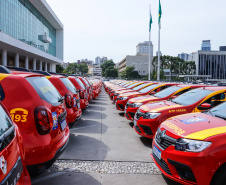 A entrega é parte de um amplo pacote de novos veículos, que atendem a Polícia Militar, a Polícia Civil e o Corpo de Bombeiros. Nesse momento, no entanto, eles vão apoiar ações em conjunto com a sociedade civil para conter a circulação do novo coronavírus (Covid-19).

