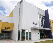 Orientação é para que a população só vá às unidades para Boletim de Ocorrência em casos graves e urgentes. Instituto de Identificação também irá suspender o atendimento a partir do dia 24 de março.
