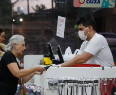 Veja recomendações que devem ser adotadas pelos estabelecimentos essenciais. Foto: Gilson Abreu/AEN
