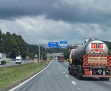 Governo do Paraná reforça cuidados e apoio aos caminhoneiros .