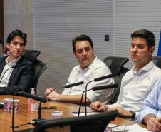 O Governador Carlos Massa Ratinho Junior participa nesta quarta-feira (25), de reunião em videoconferência do Fórum dos Governadores para discutir o combate ao Coronavirus.  Curitiba, 25/03/2020 - Foto: Geraldo Bubniak/AEN