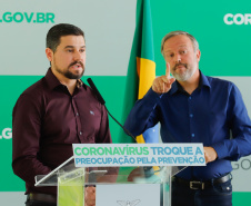 Diretor-Presidente da Celepar, Leandro Moura destacou que as pessoas que acessarem o aplicativo receberão informações em relação ao coronavírus, mas também ficarão sabendo das ações que o Governo do Paraná está tomando para controlar a pandemia. “A tecnologia é uma grande aliada neste momento de crise, permitindo trocar informações com o cidadão”, disse. “Temos mais uma ferramenta que ajuda a proteger a vida dos paranaenses”, acrescentou ele.