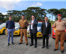 O Governador Carlos Massa Ratinho Junior entrega nesta sexta-feira (27/03),  118 viaturas para equipes da Policia Militar e Bombeiros  para auxiliar no combate a pandemia do novo coronavírus.  Curitiba, 27/03/2020 - Foto: Geraldo Bubniak/AEN