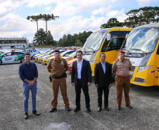 O Governador Carlos Massa Ratinho Junior entrega nesta sexta-feira (27/03),  118 viaturas para equipes da Policia Militar e Bombeiros  para auxiliar no combate a pandemia do novo coronavírus.  Curitiba, 27/03/2020 - Foto: Geraldo Bubniak/AEN