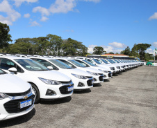 O Governador Carlos Massa Ratinho Junior entrega nesta sexta-feira (27/03),  118 viaturas para equipes da Policia Militar e Bombeiros  para auxiliar no combate a pandemia do novo coronavírus.  Curitiba, 27/03/2020 - Foto: Geraldo Bubniak/AEN