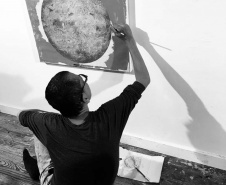 Numa ação inédita, MON leva seguidores até os ateliês dos artistas. Foto: Denise Ivo