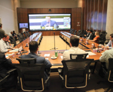  Governadores dos estados que forma o Consórcio de Integração Sul e Sudeste (Cosud) se reuniram nesta quinta-feira (02/04), por meio de videoconferência, para debater questões de saúde e impactos econômicos provocados pela pandemia do novo coronavírus.

Foto: Ari Dias/AEN