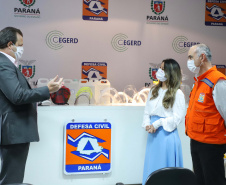 A entrega de 500 máscaras do modelo Face Shield, 200 litros de álcool glicerinado e 150 quilos de álcool em gel foi feita pelo superintendente Aldo Bona ao coordenador da Defesa Civil, tenente-coronel Fernando Schunig. A entrega foi acompanhada pela primeira-dama e presidente do Conselho de Ação Solidária, Luciana Saito Massa, e pela Superintendente Geral de Ação Solidária, Jeslayne Valente.