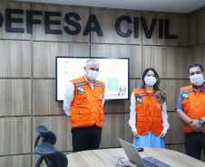 A entrega de 500 máscaras do modelo Face Shield, 200 litros de álcool glicerinado e 150 quilos de álcool em gel foi feita pelo superintendente Aldo Bona ao coordenador da Defesa Civil, tenente-coronel Fernando Schunig. A entrega foi acompanhada pela primeira-dama e presidente do Conselho de Ação Solidária, Luciana Saito Massa, e pela Superintendente Geral de Ação Solidária, Jeslayne Valente.