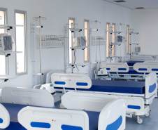 O Hospital Regional de Telêmaco Borba, nos Campos Gerais, vai entrar em funcionamento após uma espera de mais de dez anos. Para isso, o governador Carlos Massa Ratinho Junior assinou nesta terça-feira (14) um convênio com a Klabin e a prefeitura do município, permitindo que o complexo médico possa operar em até 45 dias.
