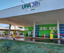 Sanepar atua na desinfecção do entorno de hospitais de Londrina. Foto: Sanepar