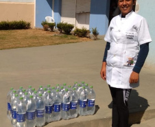 Governo entrega mais 1 mil litros de álcool para instituições. Foto: SEJUF