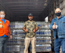 Governo entrega mais 1 mil litros de álcool para instituições. Foto: SEJUF