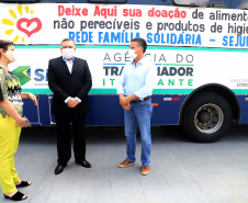 Até o momento, a rede Família Solidária já repassou 3,5 toneladas de alimentos; 1,3 mil itens de higiene/limpeza e 2 mil máscaras descartáveis para 40 instituições de Curitiba.
Foto: SEJUF