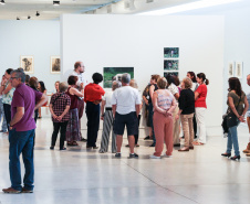  O programa Arte para Maiores, realizado pelo Museu Oscar Niemeyer (MON), de Curitiba, ganhou uma versão virtual para esse período de distanciamento social. As atividades são promovidas pelo setor Educativo do Museu e destinadas especialmente a pessoas com mais de 60 anos.
Foto Maita Franco