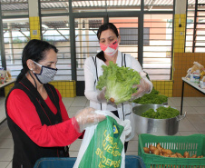 Escolas estaduais entregam kit merenda nesta sexta-feira.Foto:SEED