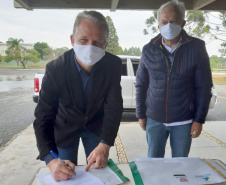 Governo do Estado entrega caminhões-pipa para 20 municípios. Foto: Divulgação/SEDEST